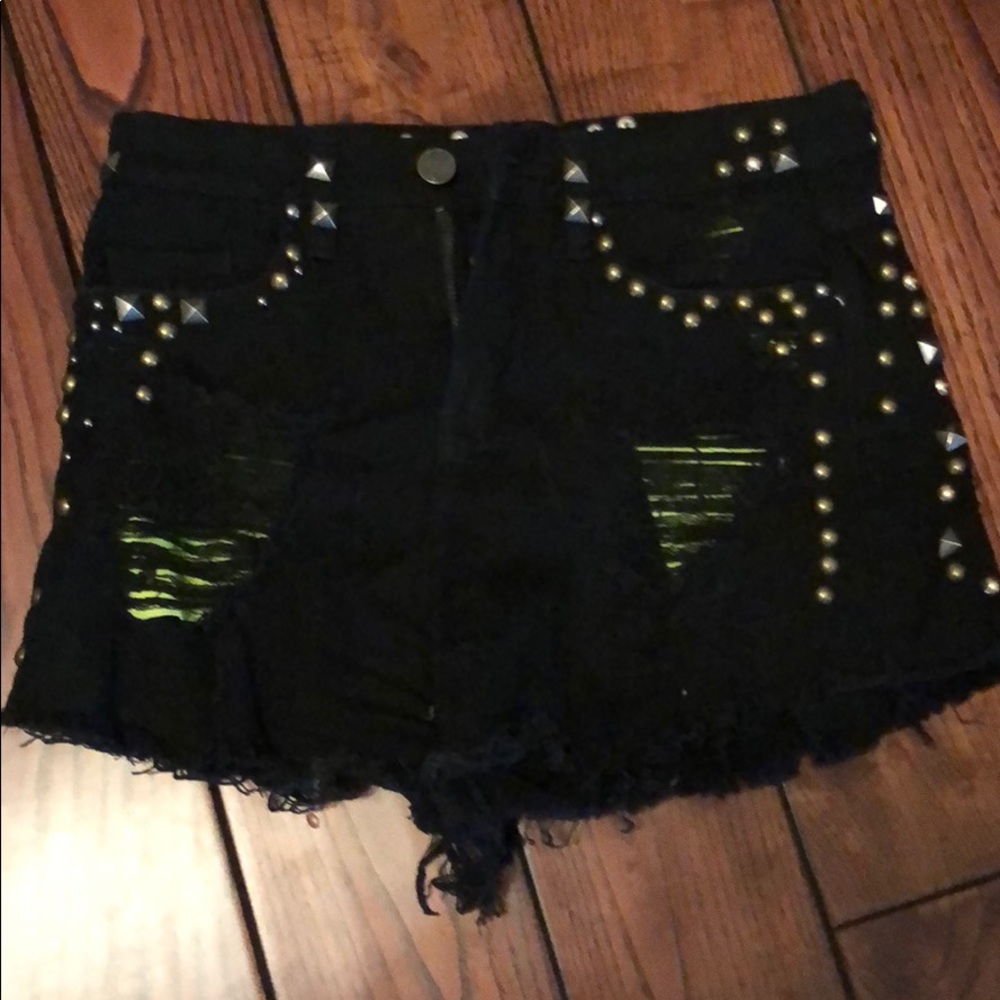 Blank NYC JEAN SHORTS